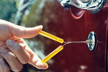 Community Locksmith Store Fountain Valley, CA 714-923-1184 - broken-key-extraction